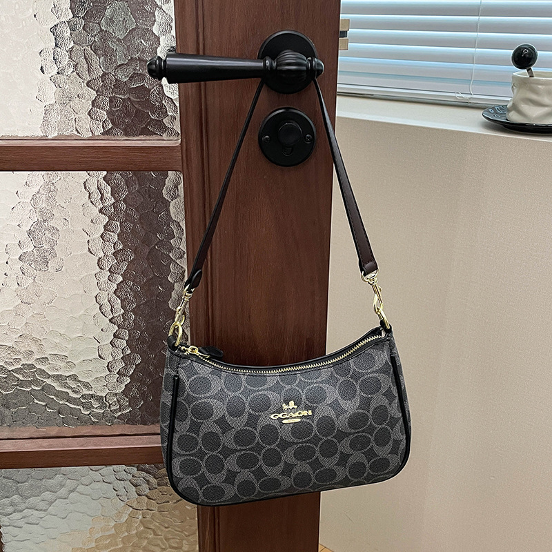 Designer Shoulder Bags for woman luxury versatile casual classic half moon bag fashionable and trendy black pink brown khaki coffee crossbody bag
