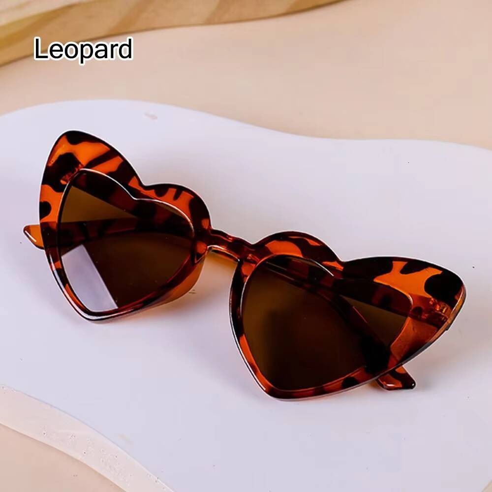 Lovely For Girls Shaped Childrens Sunglasses Unique Heart Glasses Children Kids Sunglass Costume Accessory ddmythur Z260305