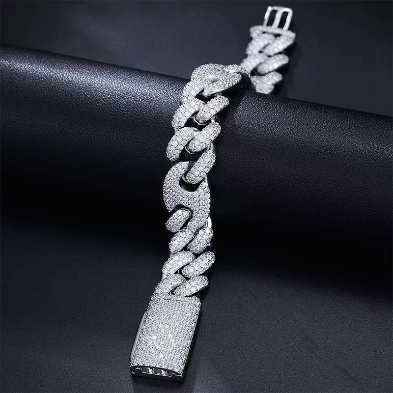Luxury Bling Rock Hiphop Jewelry 18mm 925 Sterling Silver GRA Tested VVS Moissanite Iced Out Cuban Link Men Bracelet