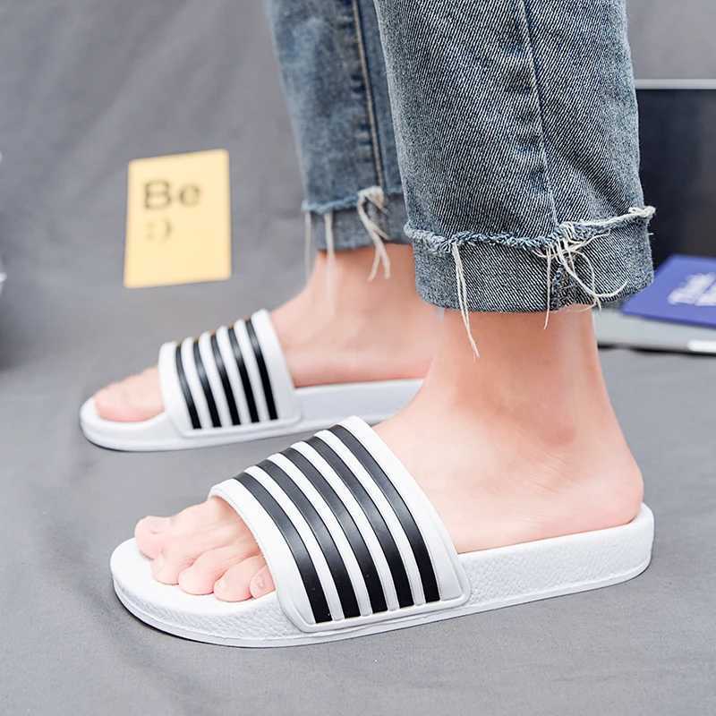 Plus Size Men Indoor Home Slippers Male Soft Comfortable Bath Slippers Mens EVA Flat Thick Platform Outdoor Beach Sandals Summer XJ250704