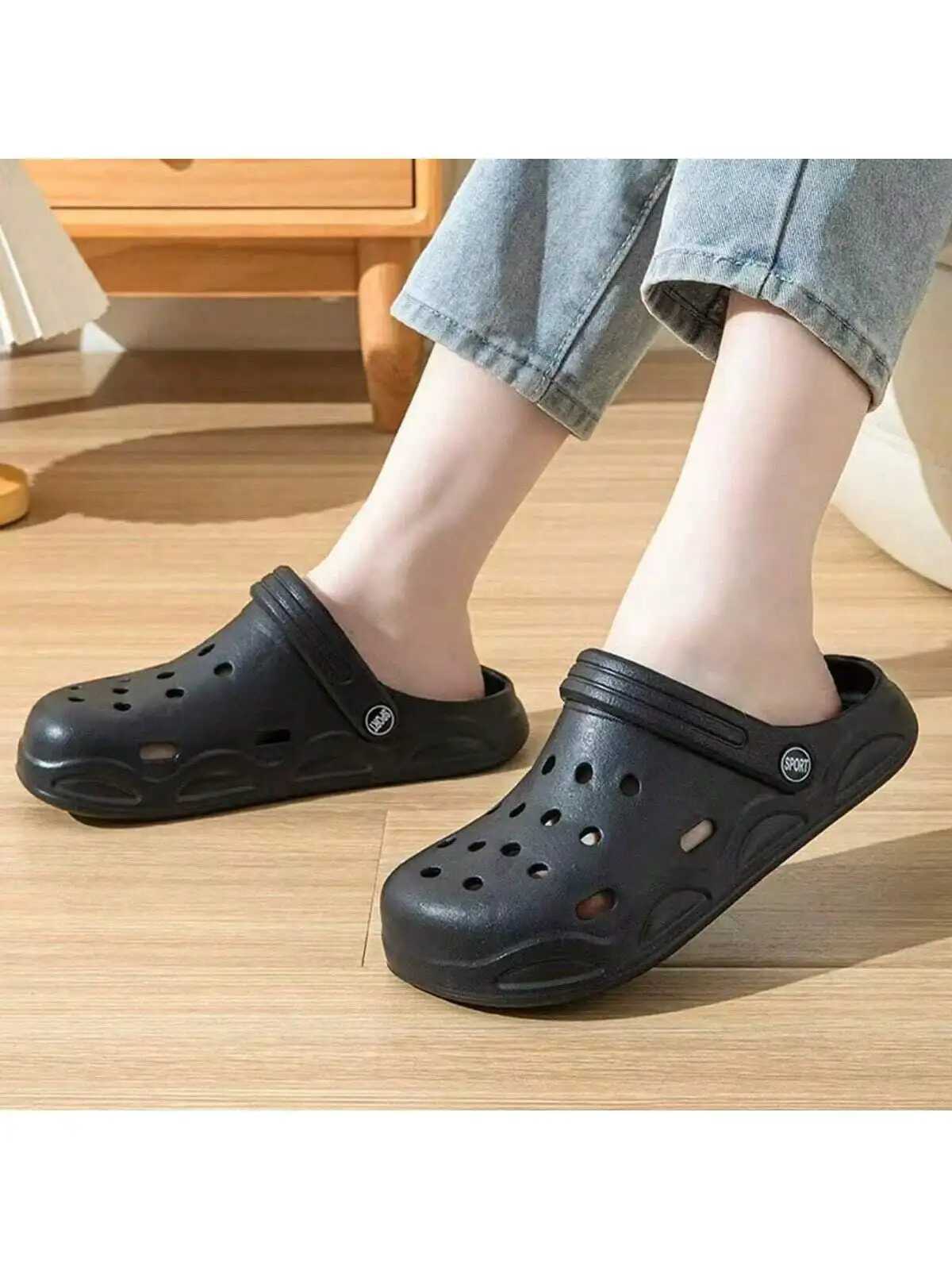 Summer Womens Clogs Casual and Versatile Garden Shoes Couples Environmentally Friendly Eva Slippers Dual-Use Beach Slippers XJ250704