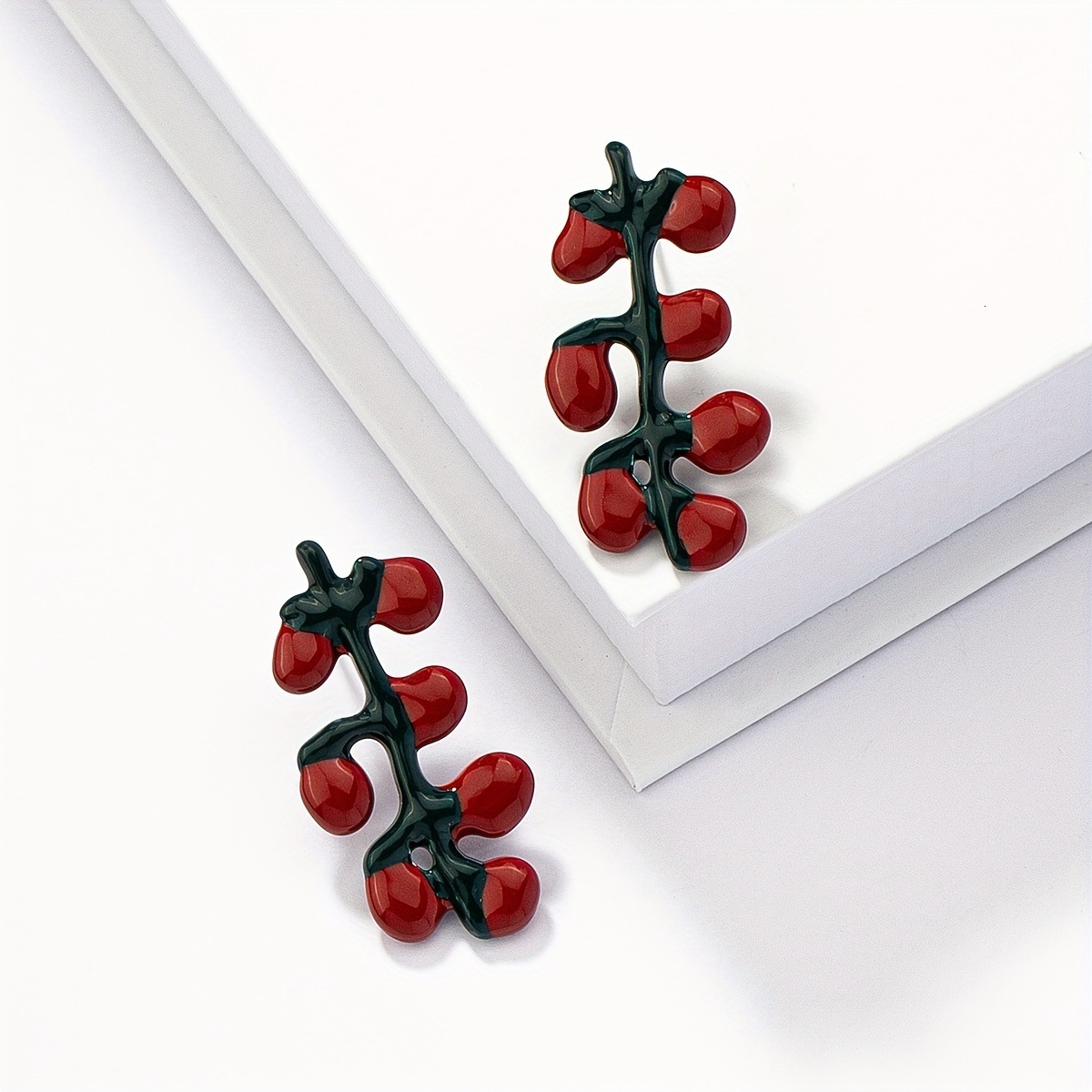 1 Pair Of Oil-Drip Red Cute Flowers Exquisite Small Elegant Fashion Trend