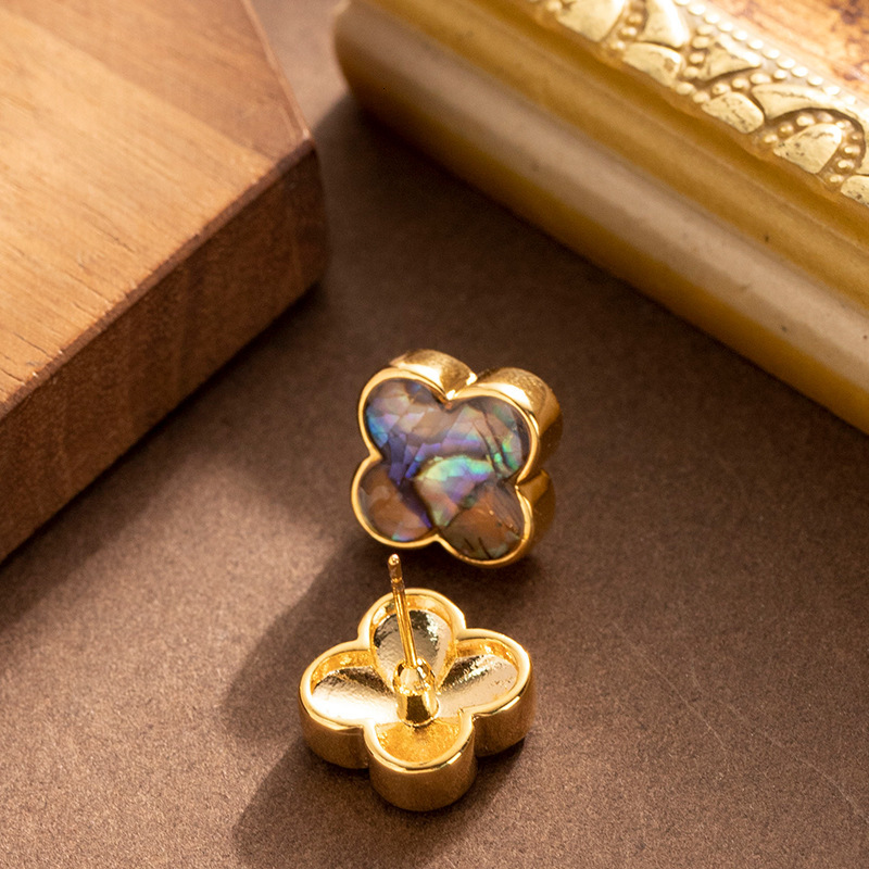Exquisite Style Natural Colorful Abalone Shell Leaf Clover for Women, Elegant and Versatile Fashionable Sier Needle Earrings