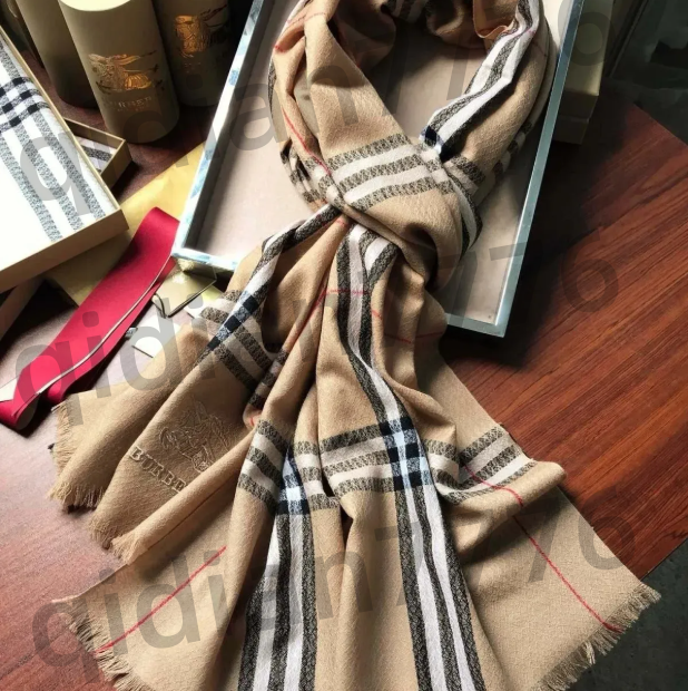 Classic Plaid Women Man 100% Cashmere Scarves Designer Scarf Warmth Winter Scarf Warm Women and Men Long Pashmina Tassel Scarf