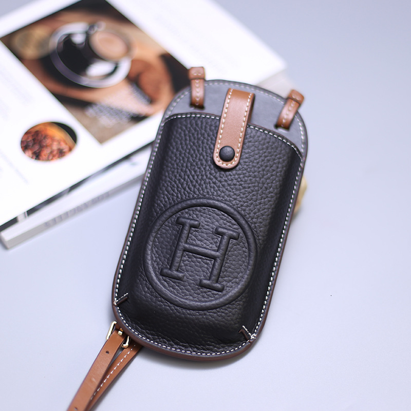 Free shipping designer 2023 Hot Genuine Leather Phone Bag for Women New Trendy Fashion Super Popular Crossbody Bag Small Phone Bag Stylish Lightweight