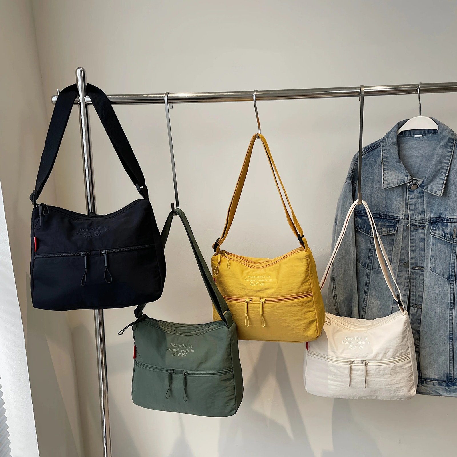 Japanese Xiaoqing Lightweight Womens Crossbody Bag Large Capacity Nylon Cloth Adjustable Strap Shoulder Bag 250711