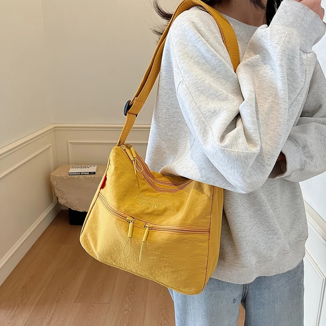 Japanese Xiaoqing Lightweight Womens Crossbody Bag Large Capacity Nylon Cloth Adjustable Strap Shoulder Bag 250711