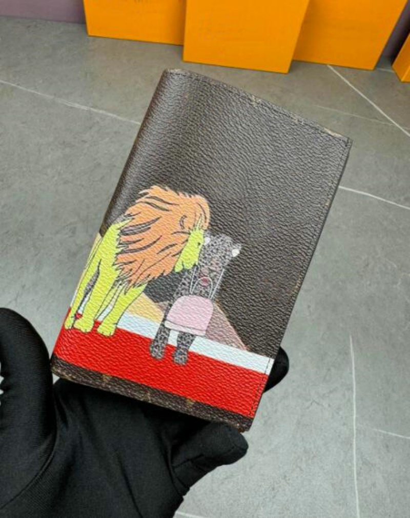 Womens and men Designer Card Holder PASSPORT COVER Fashion leather brands business Protection Case Trendy Credit Mens Wallet Brown Iconic M63486