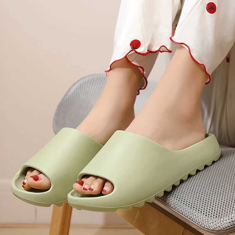 Summer Beach Non Slip EVA Slippers Women Comfort Soft Sole Pillow Slides Woman Lightweight Thick Platform Home Flip Flops 2024 XJ250704