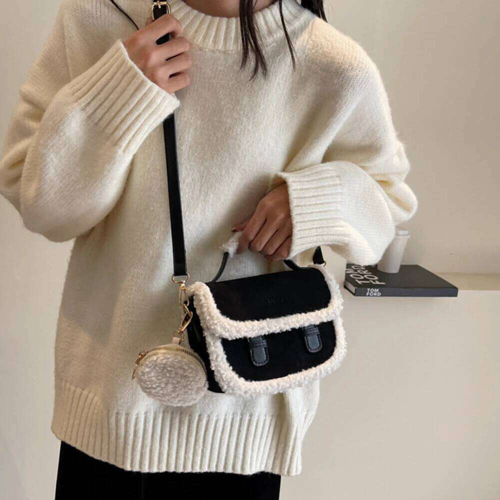 Designer Bags Autumn Winter Fashion Hot selling Shoulder For Women Furry Crossbody Fuzzy Pluffy Clutch Bag With Coin Purse Casual Faux Fur Handbags