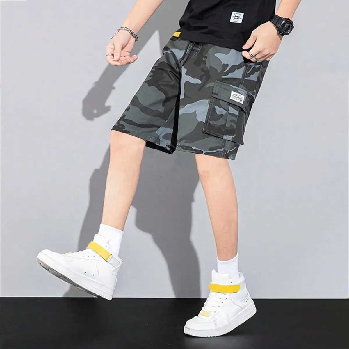 TRAF Trendy Camouflage Cargo Shorts for Men Comfortable Fit Stylish Design with Functional Pockets Perfect for Summer Trend W250705