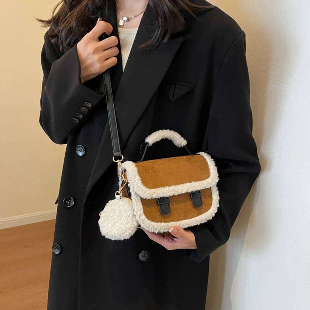 Designer Bags Autumn Winter Fashion Hot selling Shoulder For Women Furry Crossbody Fuzzy Pluffy Clutch Bag With Coin Purse Casual Faux Fur Handbags