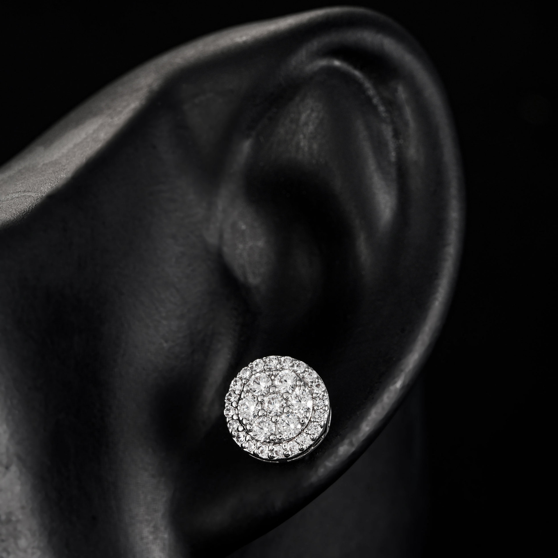 925 Sterling Silver Screw Back Cluster Hip-Hop Stud Earrings Paved With Round Cut Moissanite Trendy Design Engagement Wedding