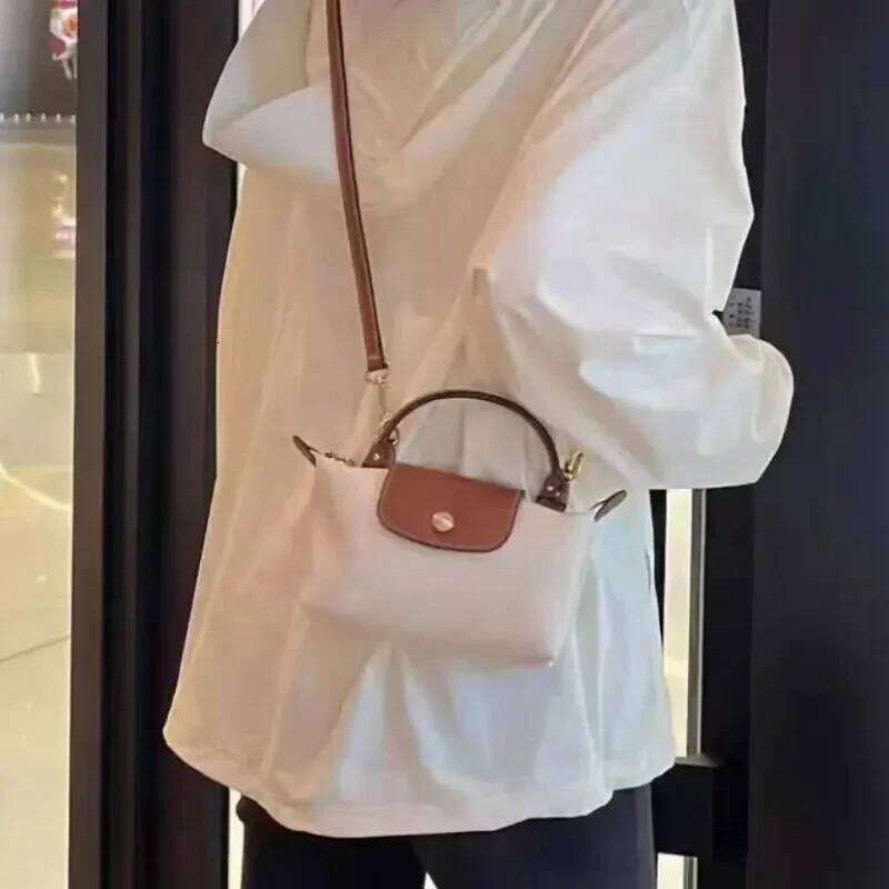 High Quality Crossbody Women's Shoulder Bags Light Fashion Brand Comfortable Design Handbags