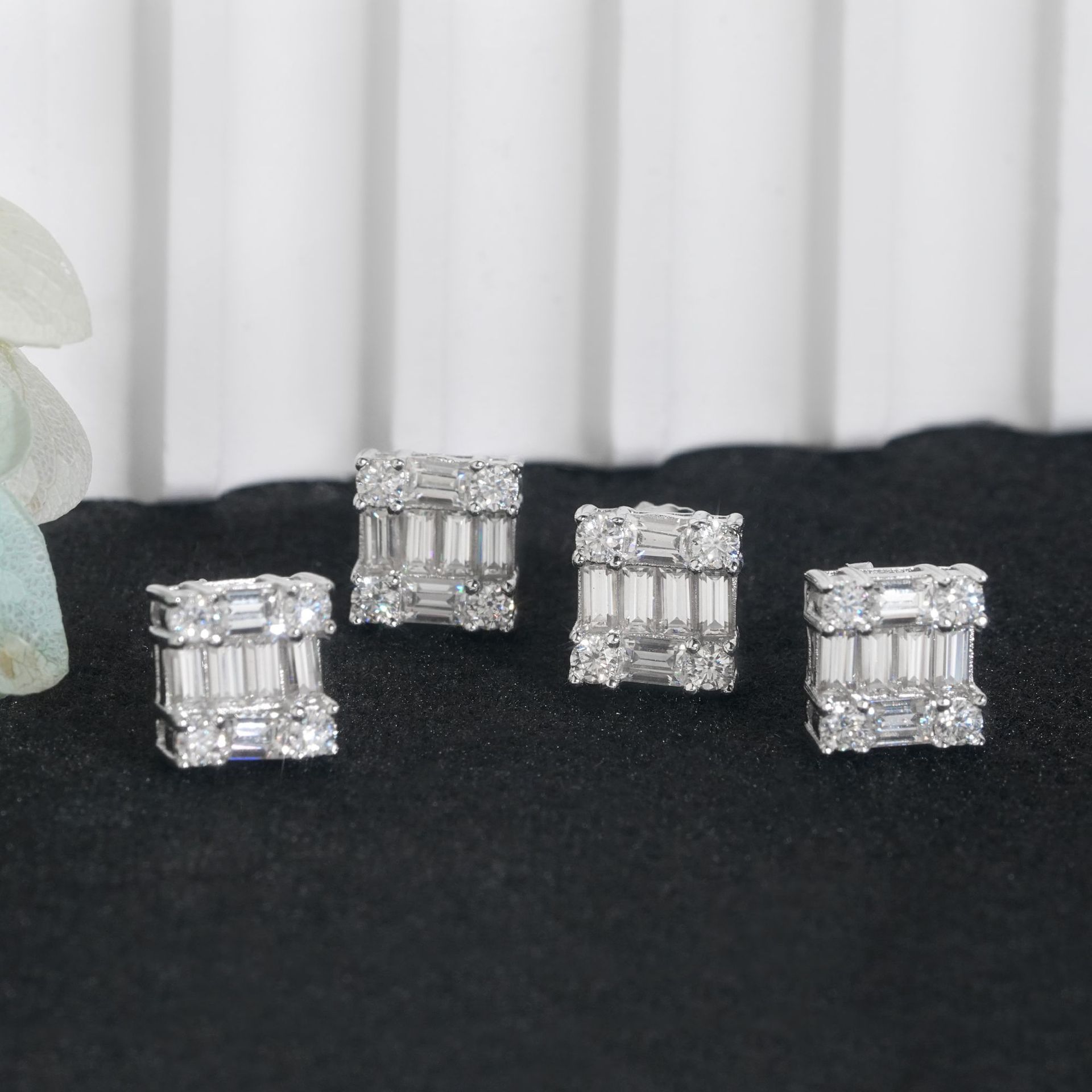 Luxury Jewelry 925 Silver Emerald Cut Moissanite Diamond Bling Special Design Iced Out Square Stud Earrings for Men