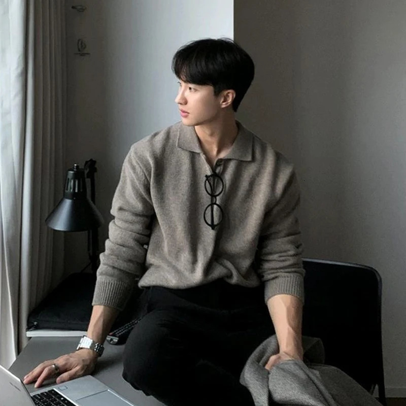 Men Korean Style Polo Neck Sweater Light Knitted Long Sleeve Pullover Casual Solid Color Streetwear Leisure Knitwear 250704
