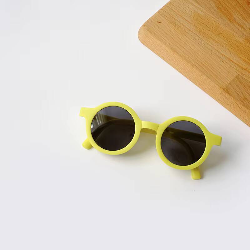New Childrens Folding Sunglasses Children Candy Colored Round Sun Glasses Cute Baby Kids Protective Eyewear UV400 Gafas De Sol ddmythur Z260305