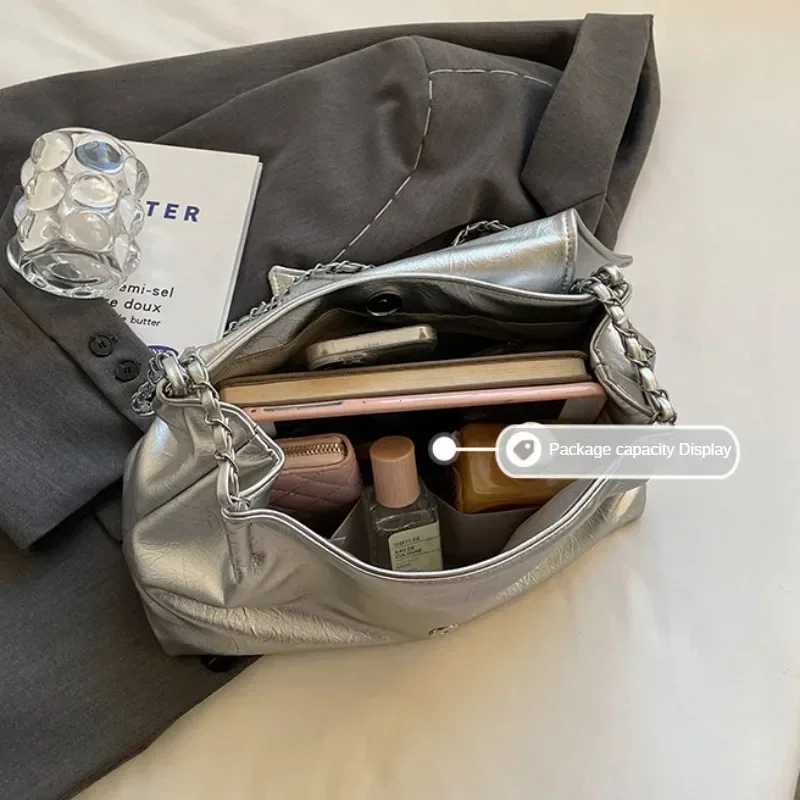 2025 New Casual Soft Surface Large Capacity Bag Wen New Popular All-Match Chain Messenger Bag Popular Silver Shoulder Bag Handbag Y250730