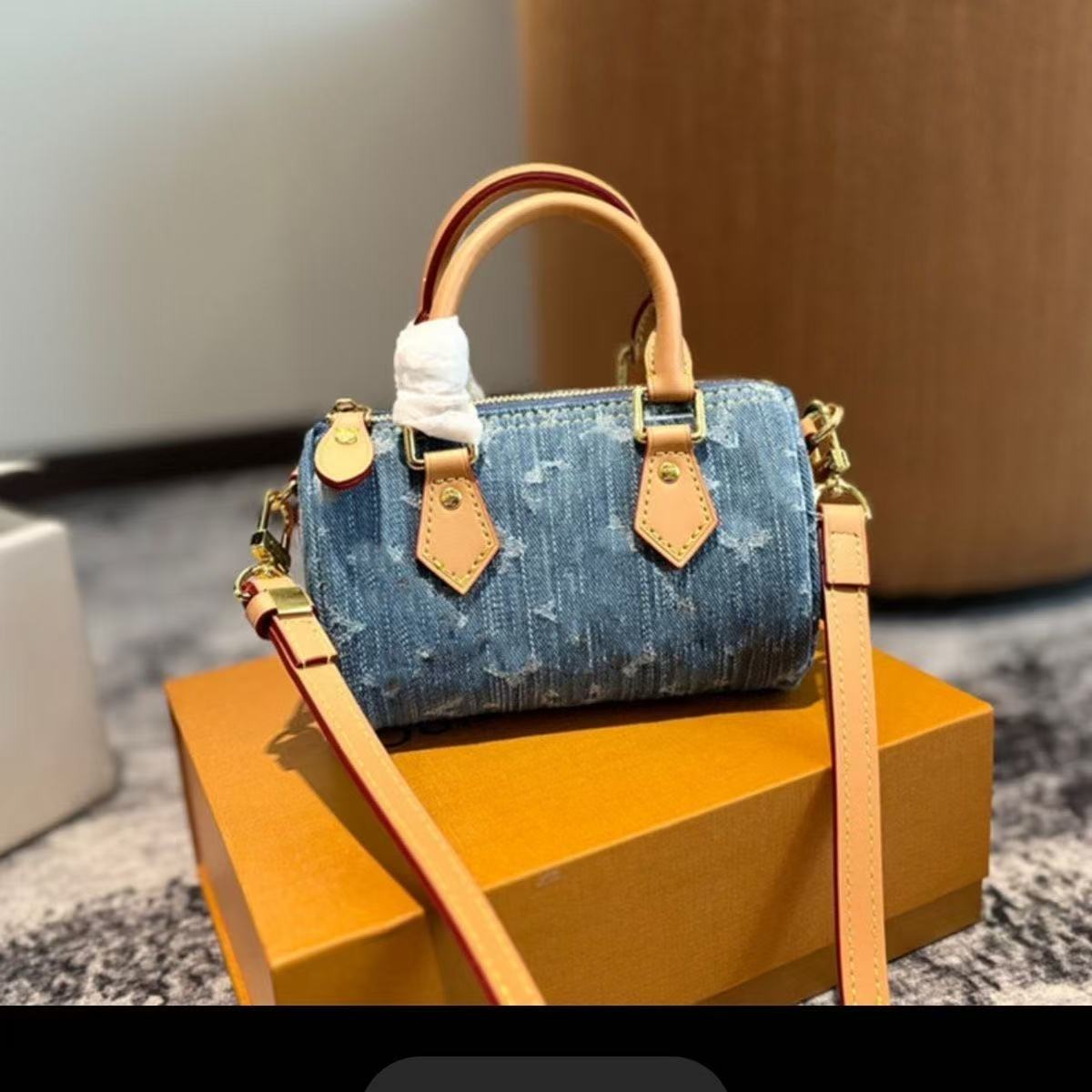Bags Top Designer Mini Nano Shoulder Bag Women Leather Denim Crossbody Brand Emed Tote Purse Brown Flower Handbag 16cm