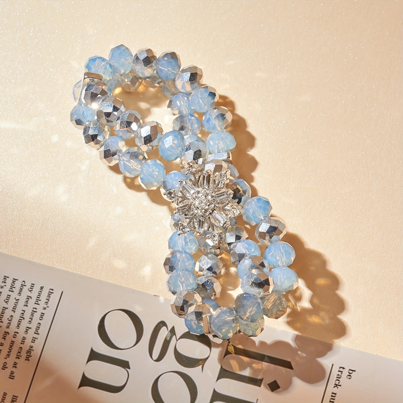 A New Elegant Jewelry: Faceted Crystal Glass Bead Snowflake Bracelet For Women And Girls
