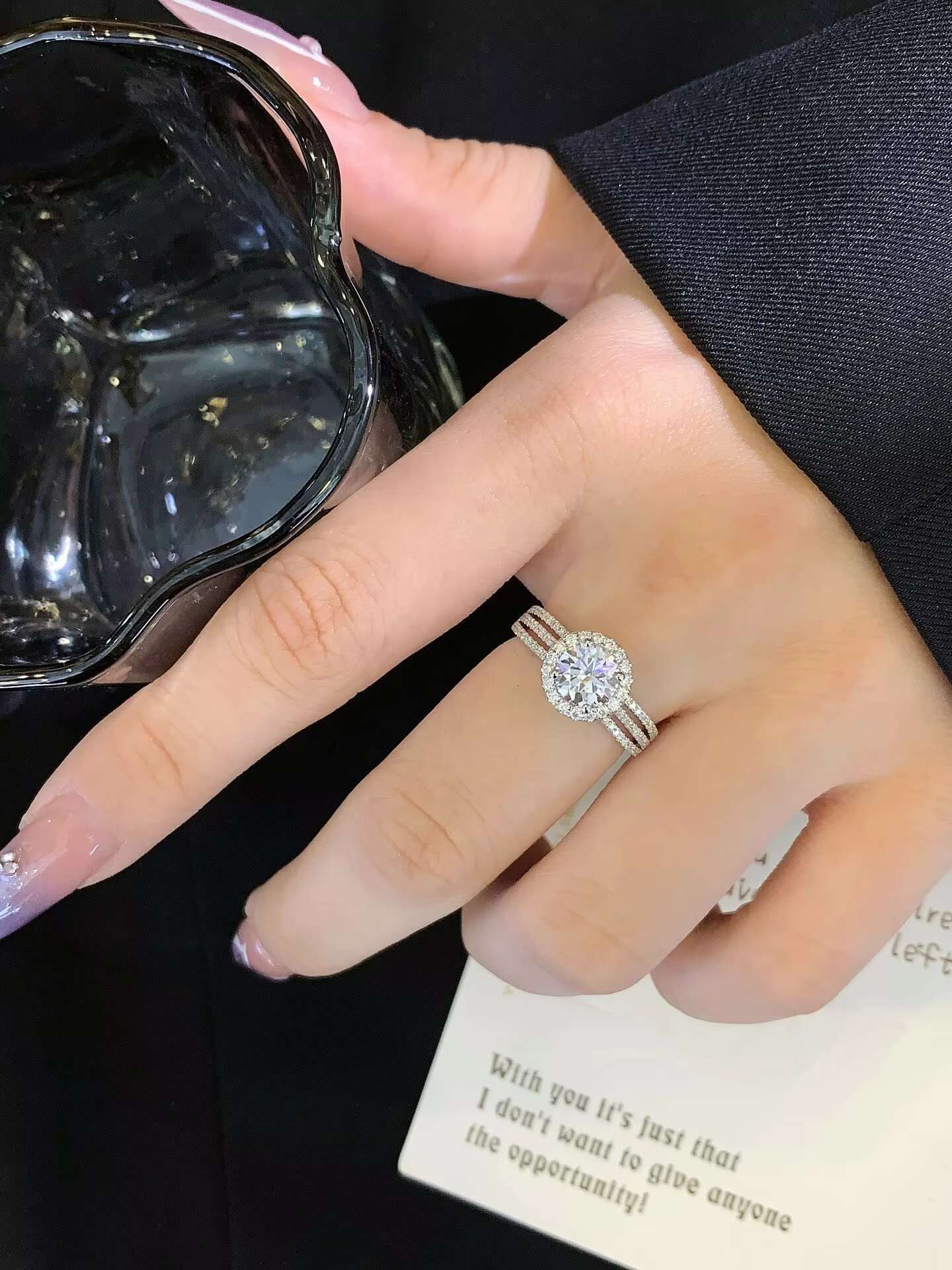 Custom 9K 10K 14K 18K White Gold Round Brilliant Cut Moissanite Wedding Engagement Ring Classic 1CT Halo Ring for Women