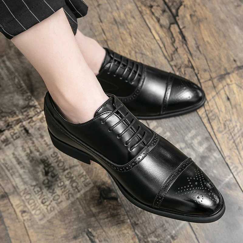 Mens Formal Shoes Red Sole Fashion Business Casual Party Banquet Daily Retro Carved Lace-up Brogue Dress Wedding Shoes Size 48 W250705