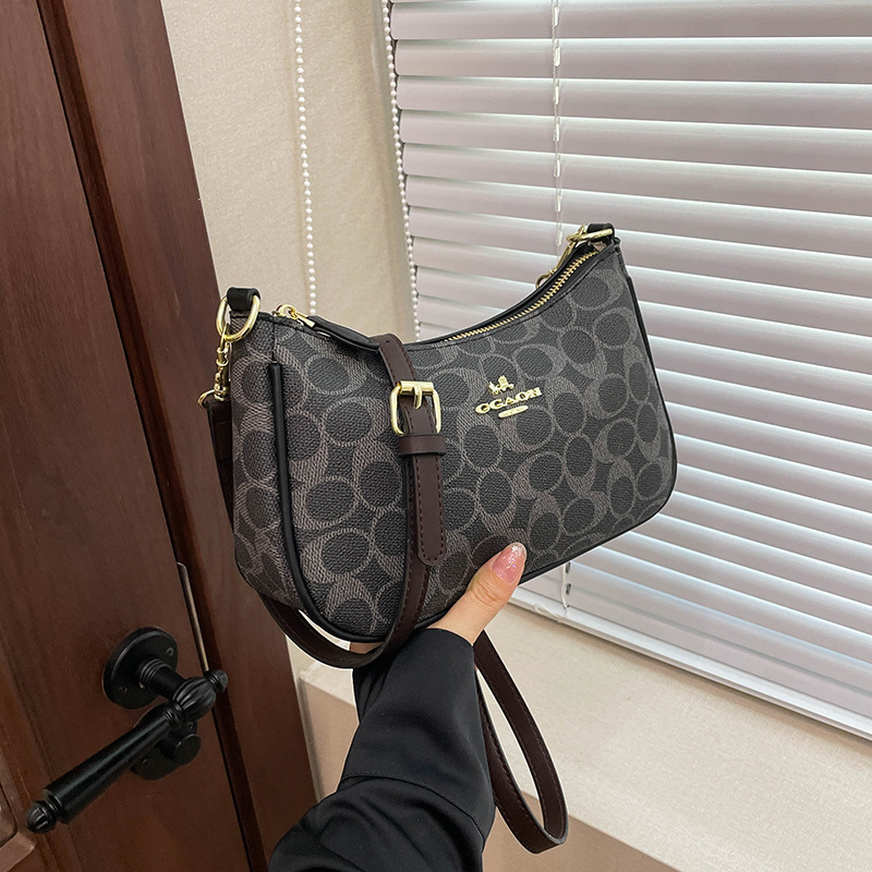 Designer Shoulder Bags for woman luxury versatile casual classic half moon bag fashionable and trendy black pink brown khaki coffee crossbody bag