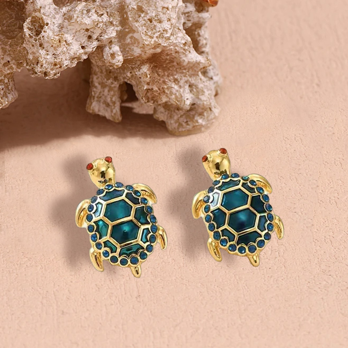 Trendy Turtle Fashion Exquisite Cute Niche Design Sense Earrings Suitable For Daily Parties