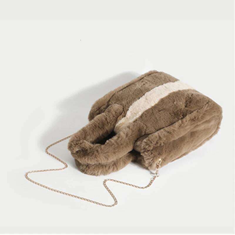 Designer Bags Winter Wool Handbag Color Contrast Versatile Purses And Handbags Large Plush Tote Bag Vintage Pluffy Shoulder Crossbody Bags