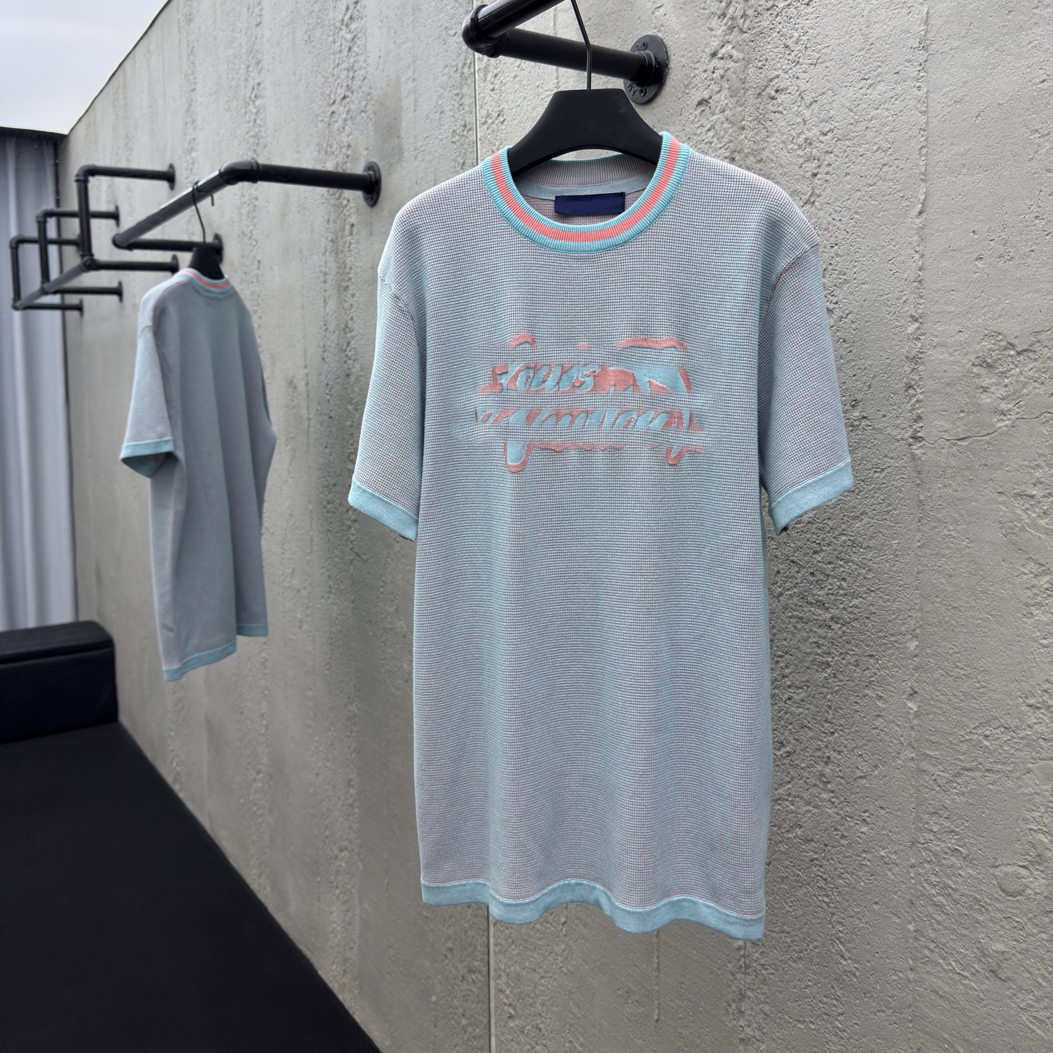 High quality men's plus size T-shirt designer short sleeved top new dolphin jacquard woolen sweater classic color T-shirt