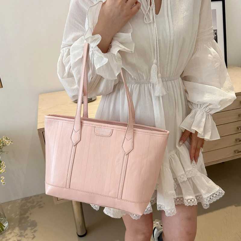 Tote Bag Purse for Women Fashion Letter Shoulder Bag Large Capacity Handbag for Travel College Work XJ250704