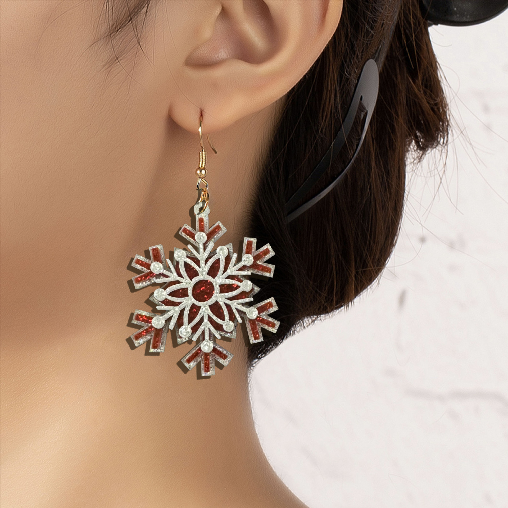1 Pair Of Earrings Three-Layer Snowflake Glitter Acrylic Material Creative New Style Gift For Friends Or Children