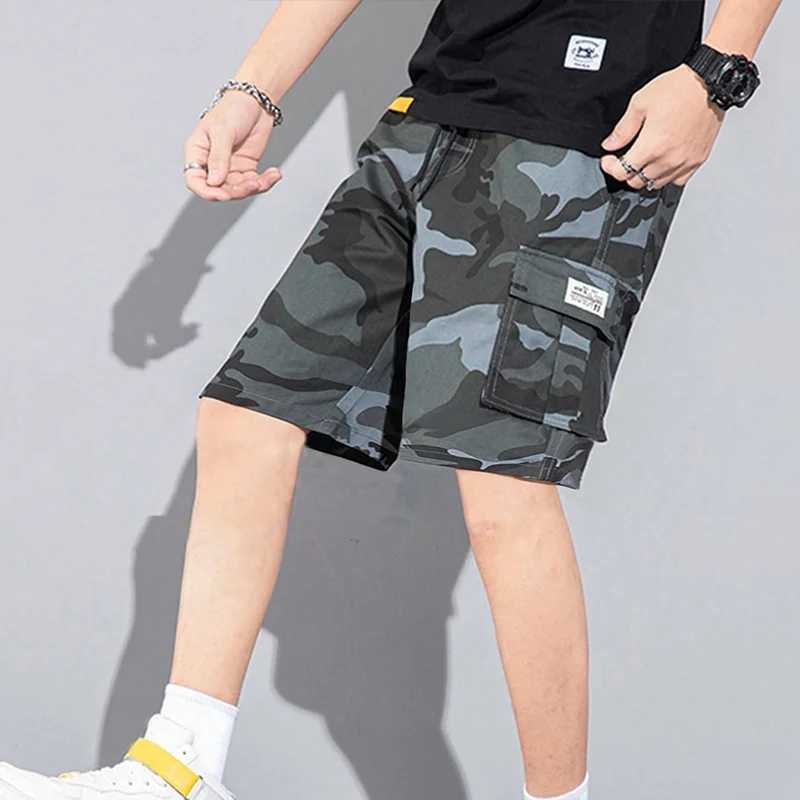 TRAF Trendy Camouflage Cargo Shorts for Men Comfortable Fit Stylish Design with Functional Pockets Perfect for Summer Trend W250705