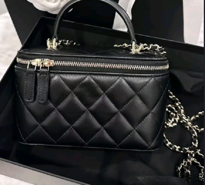 Cases Makeup bag Designer Micro Vanity Bag Mini Cosmetic Bag Crossbody Shoulder Designer Tiny Cosmetic Nano Make Up Bags Coin Purse Wallet width