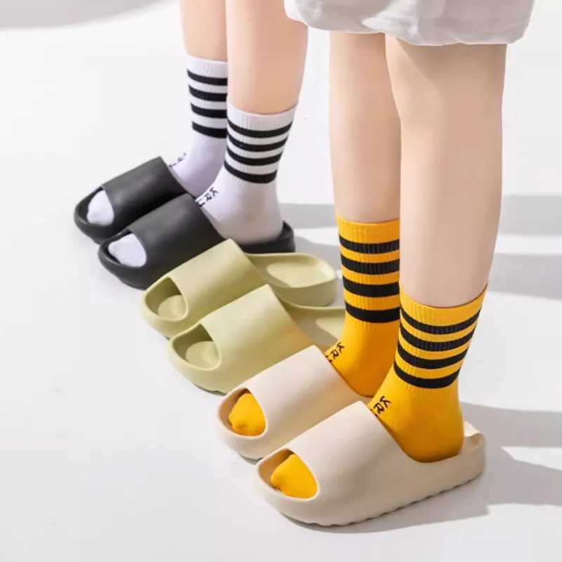 Big Size Summer Fashionable Womens Home Slippers Thick Soles Non-Slip Unique Outdoor Sandals Soft-Soled Lightweight Flip Flops XJ250704