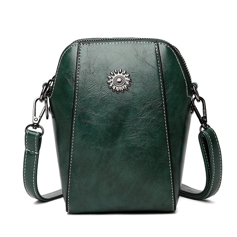 New Spring 2025 Designer Bag Trend Soft Luxury bag Leather Phone Bag for Women Crossbody Mini Bag Fashion Vertical Phone Holder Small Bag