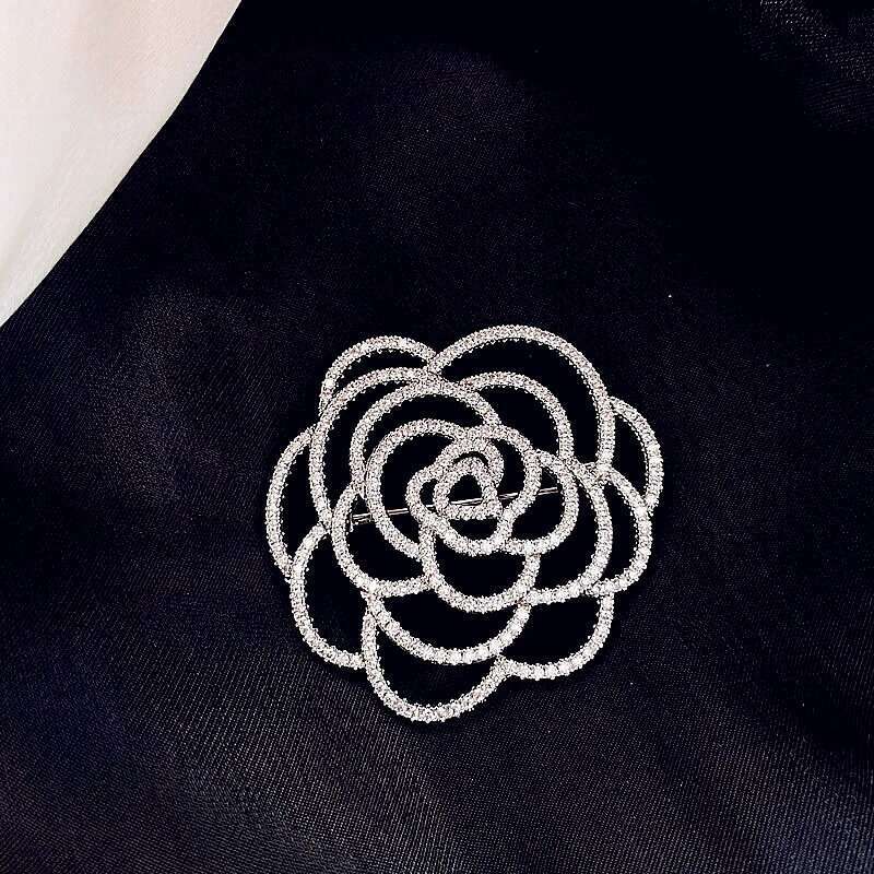 DHCollections Luxury Hollow Out Rose Flower Brooch Pin Rhinestone Elegant High End Women Accessories Wholesale