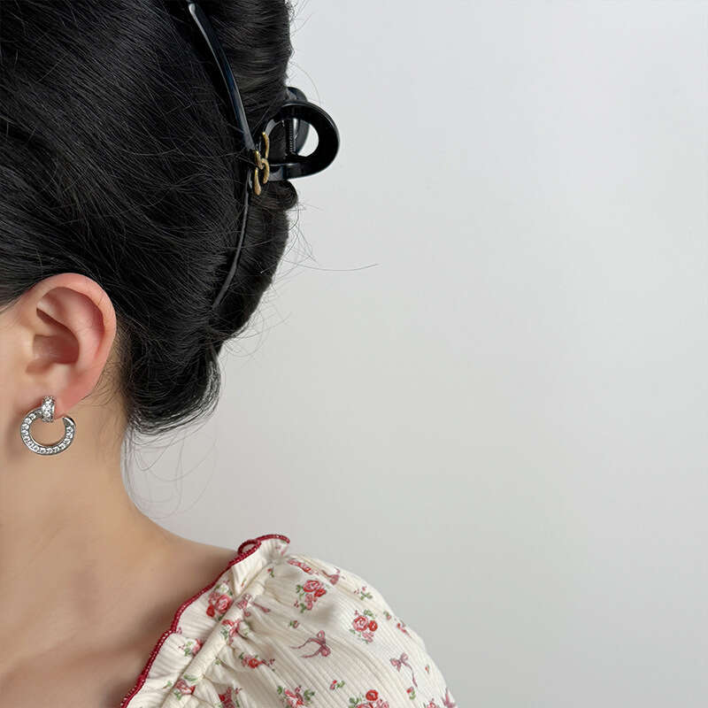 DHCollections Stylish Hoop Earrings Dazzling Metal Round Shape Statement Jewelry For Women