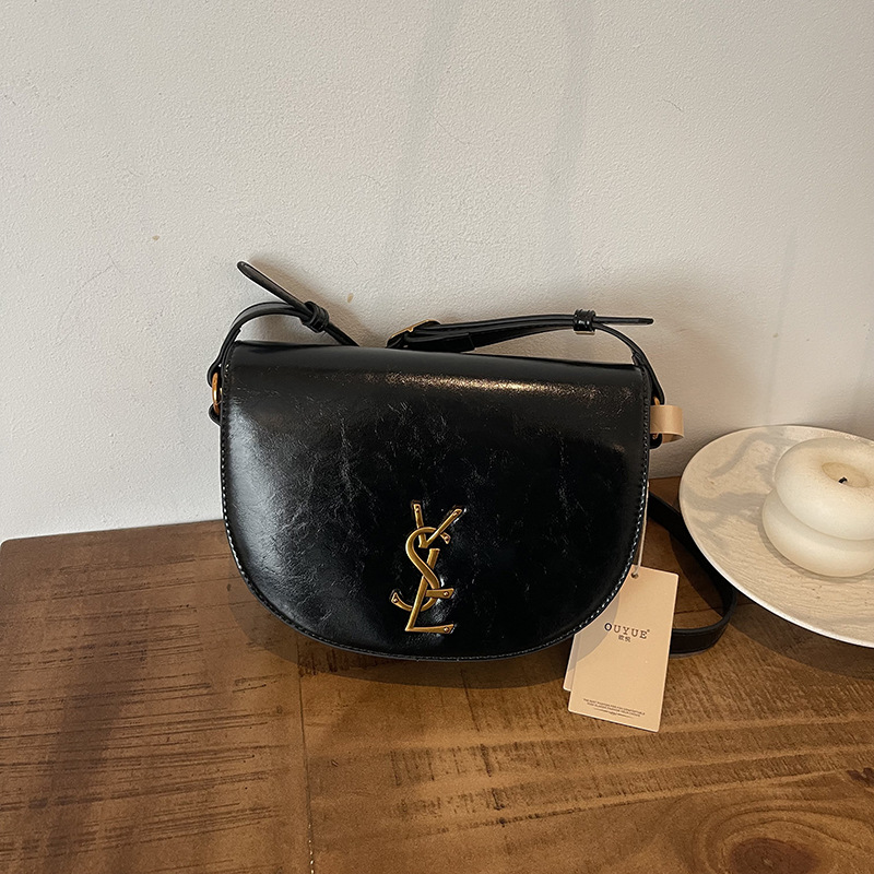 Designer Shoulder Bags for woman fashion casual soft bag outdoor daily bag vintage classic Hot trend Underarm bag