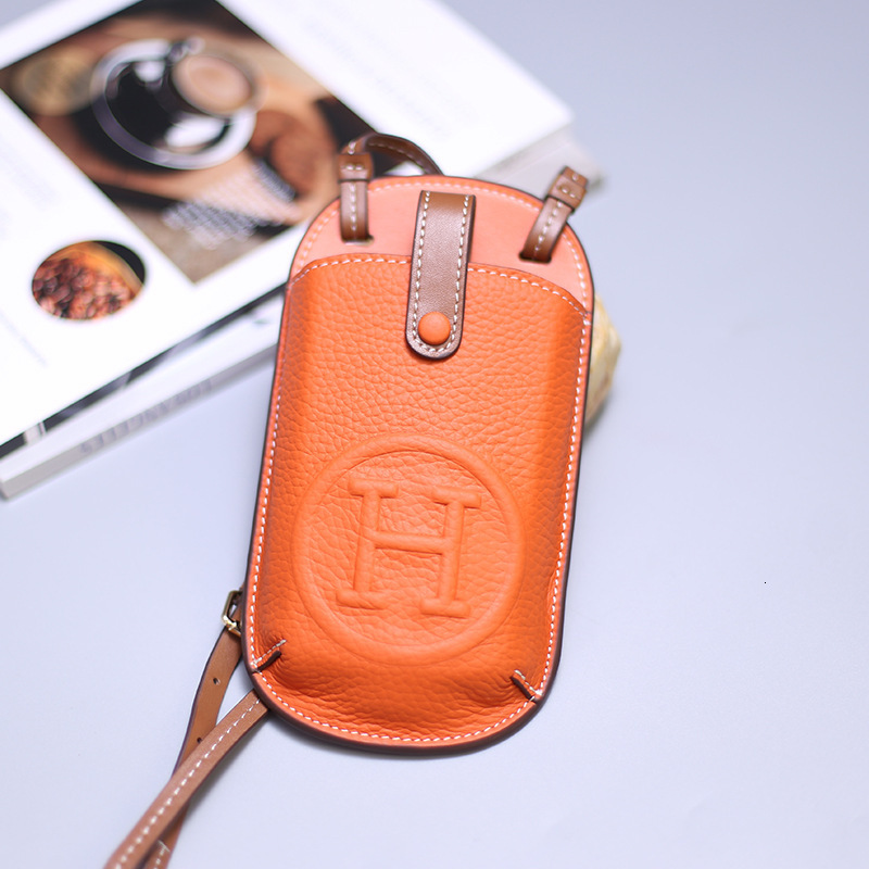 Free shipping designer 2023 Hot Genuine Leather Phone Bag for Women New Trendy Fashion Super Popular Crossbody Bag Small Phone Bag Stylish Lightweight