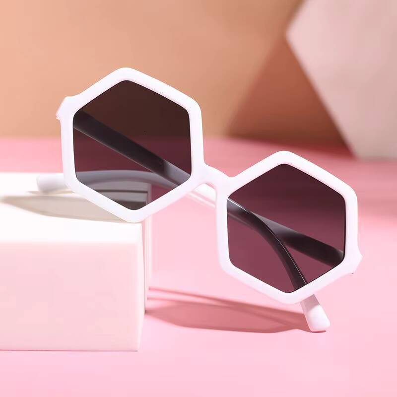 New Boy Girl Fashion Square Sunglasses Children Vintage UV Protection Sun Glasses Cute Kids Hexagonal Eyewear UV400 Gafas De Sol ddmythur Z260305