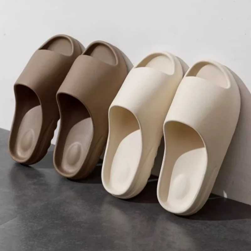 Big Size Summer Fashionable Womens Home Slippers Thick Soles Non-Slip Unique Outdoor Sandals Soft-Soled Lightweight Flip Flops XJ250704