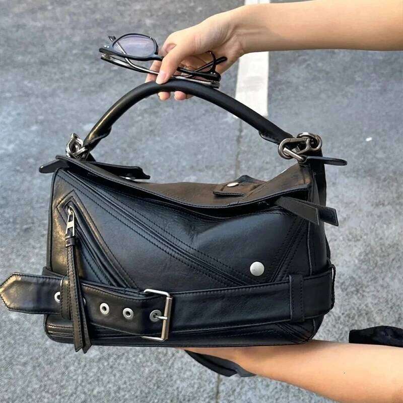 Pillow Women Texture Brand Large Capacity Commuter Punk Portable Motorcycle Bag Shoulder Side Pockets Crossbody Bags