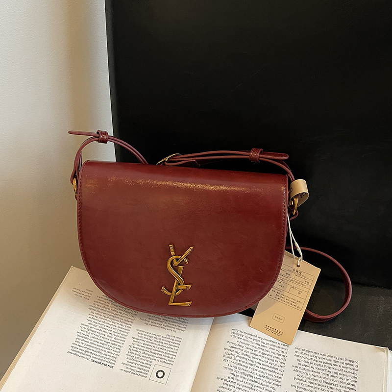 Designer Shoulder Bags for woman fashion casual soft bag outdoor daily bag vintage classic Hot trend Underarm bag