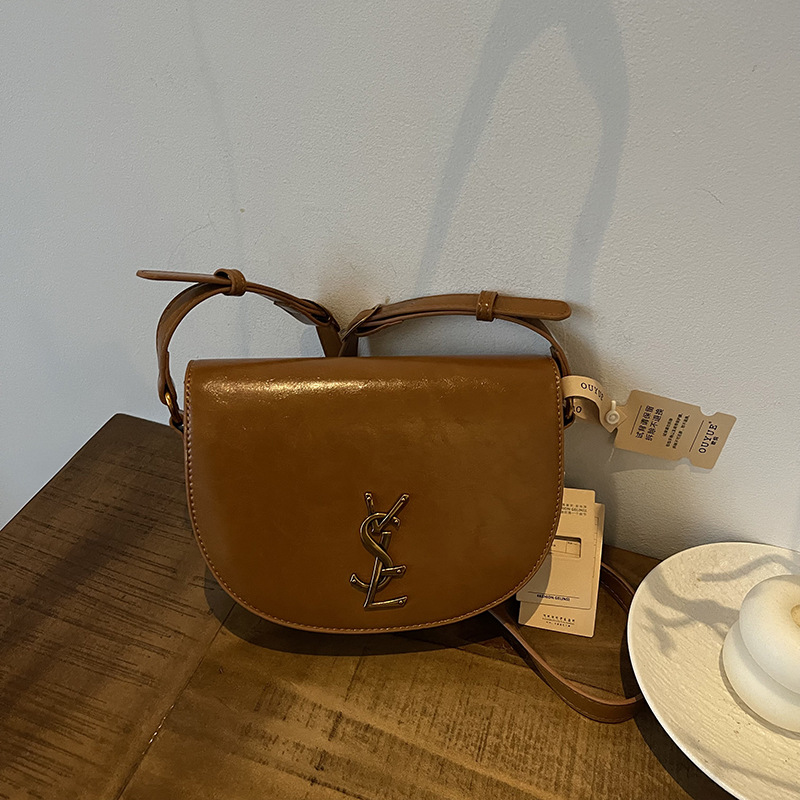 Designer Shoulder Bags for woman fashion casual soft bag outdoor daily bag vintage classic Hot trend Underarm bag