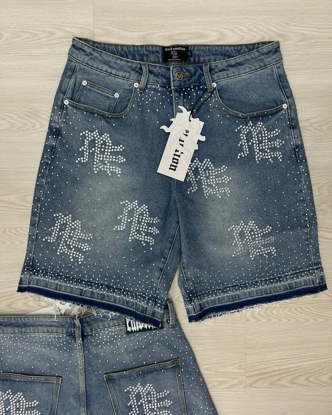 Retro Studded Lettering Denim Shorts Y2K Jeans for Mens and Womens Hip Hop Vintage Washed Blue Baggy Over The Knee Pants 250628