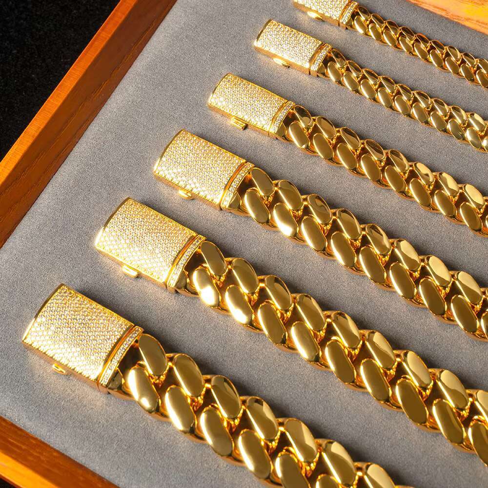 Hip Hop Jewelry Fashion Style Luxury and Heavy Necklace Super Big Cuban Necklace Big Ass Cuban Link Chain Miami Cuban Link