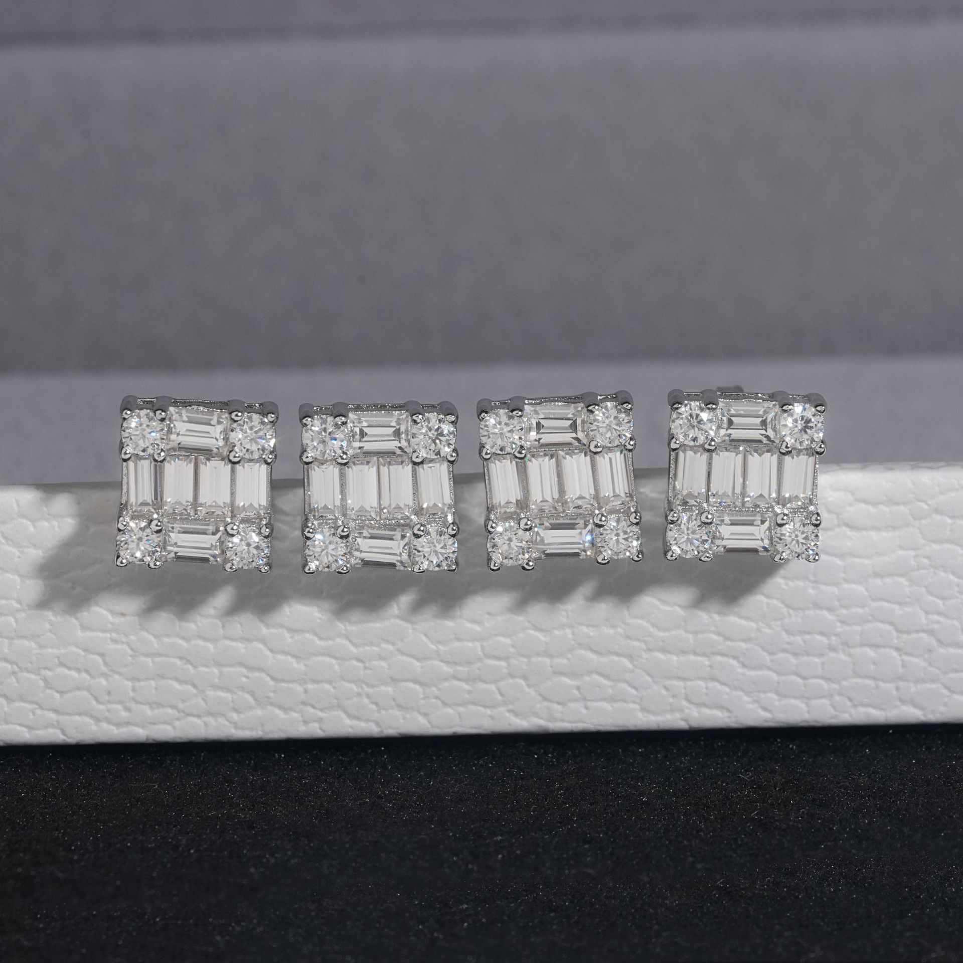 Luxury Jewelry 925 Silver Emerald Cut Moissanite Diamond Bling Special Design Iced Out Square Stud Earrings for Men