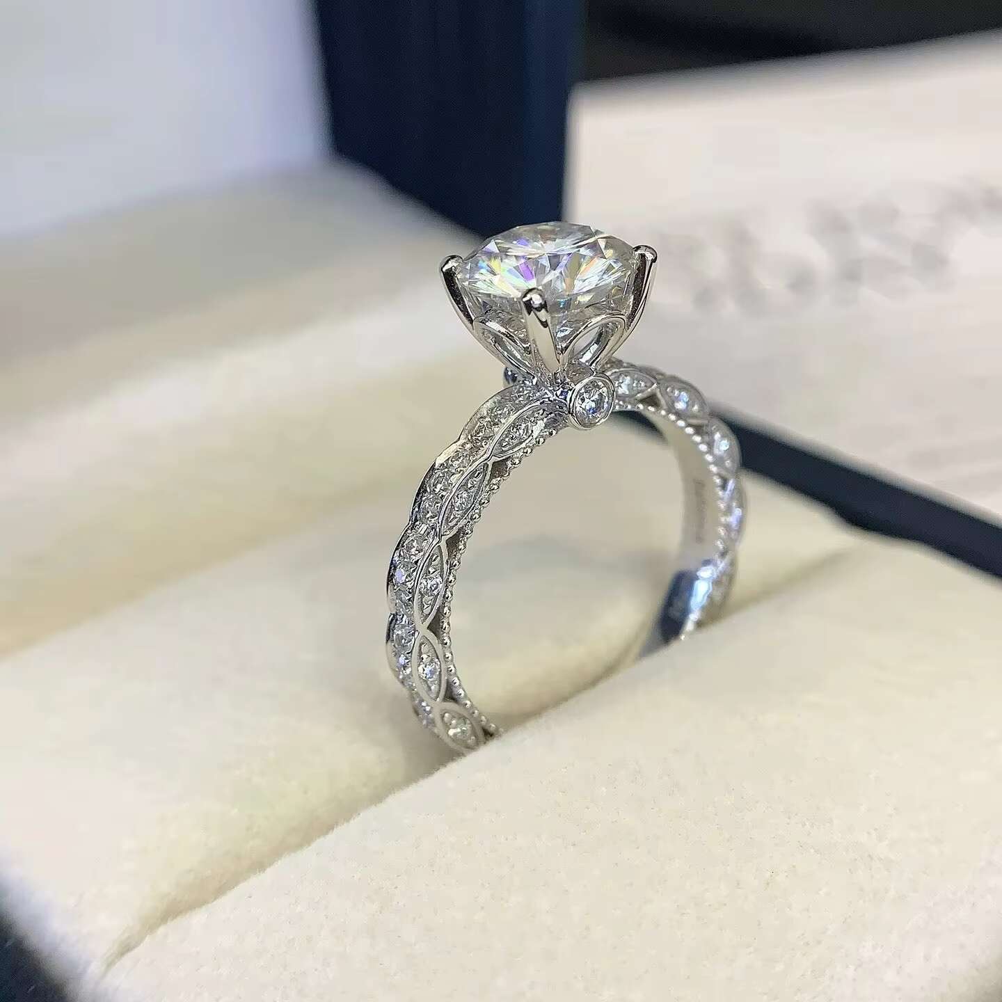 18K Fine Jewelry 2 Carats Moissanite Pass Diamond Test D Color Moissanite Blossom Ring for Teen Girls Gift Fine Jewelry