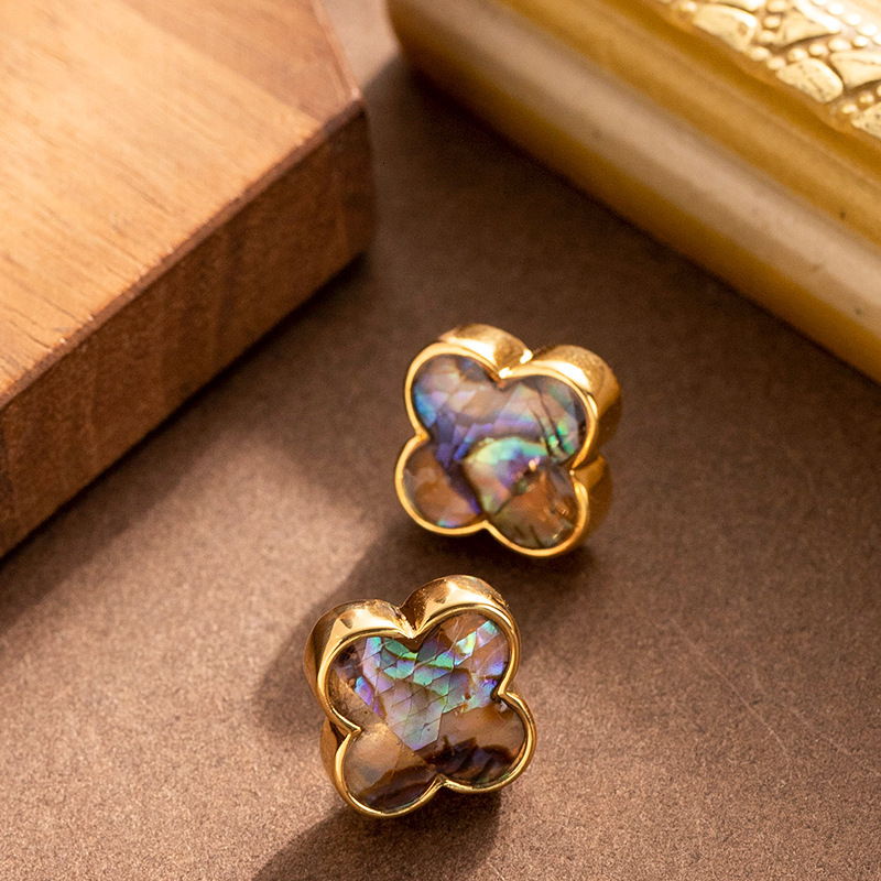 Exquisite Style Natural Colorful Abalone Shell Leaf Clover for Women, Elegant and Versatile Fashionable Sier Needle Earrings